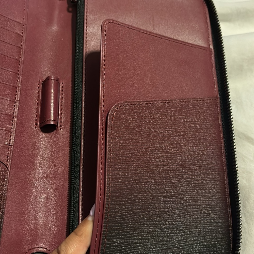 Tumi Ombré Leather Travel Wallet - Picture 6 of 7